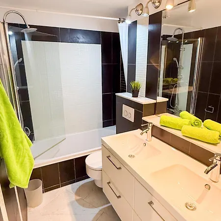 Torres De Yomely - Y8a Плая-де-лас-Америкас